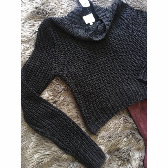 Black knitted L/S top - Picture 3 of 7